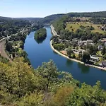 Terra - A Deux Pas Du Bord De Meuse Entre Namur Et Dinant