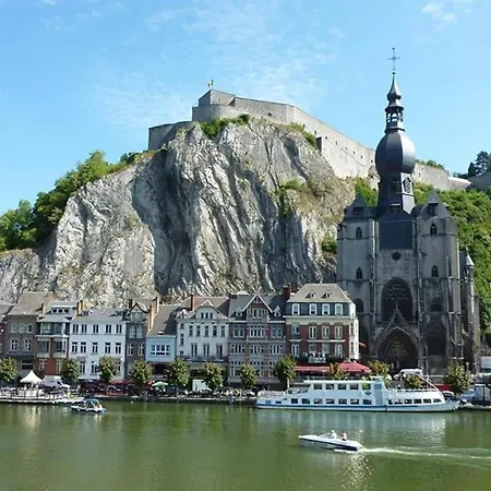 Terra - A Deux Pas Du Bord De Meuse Entre Namur Et Dinant Profondeville
